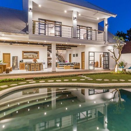 Villa Jamu Seminyak Zewnętrze zdjęcie