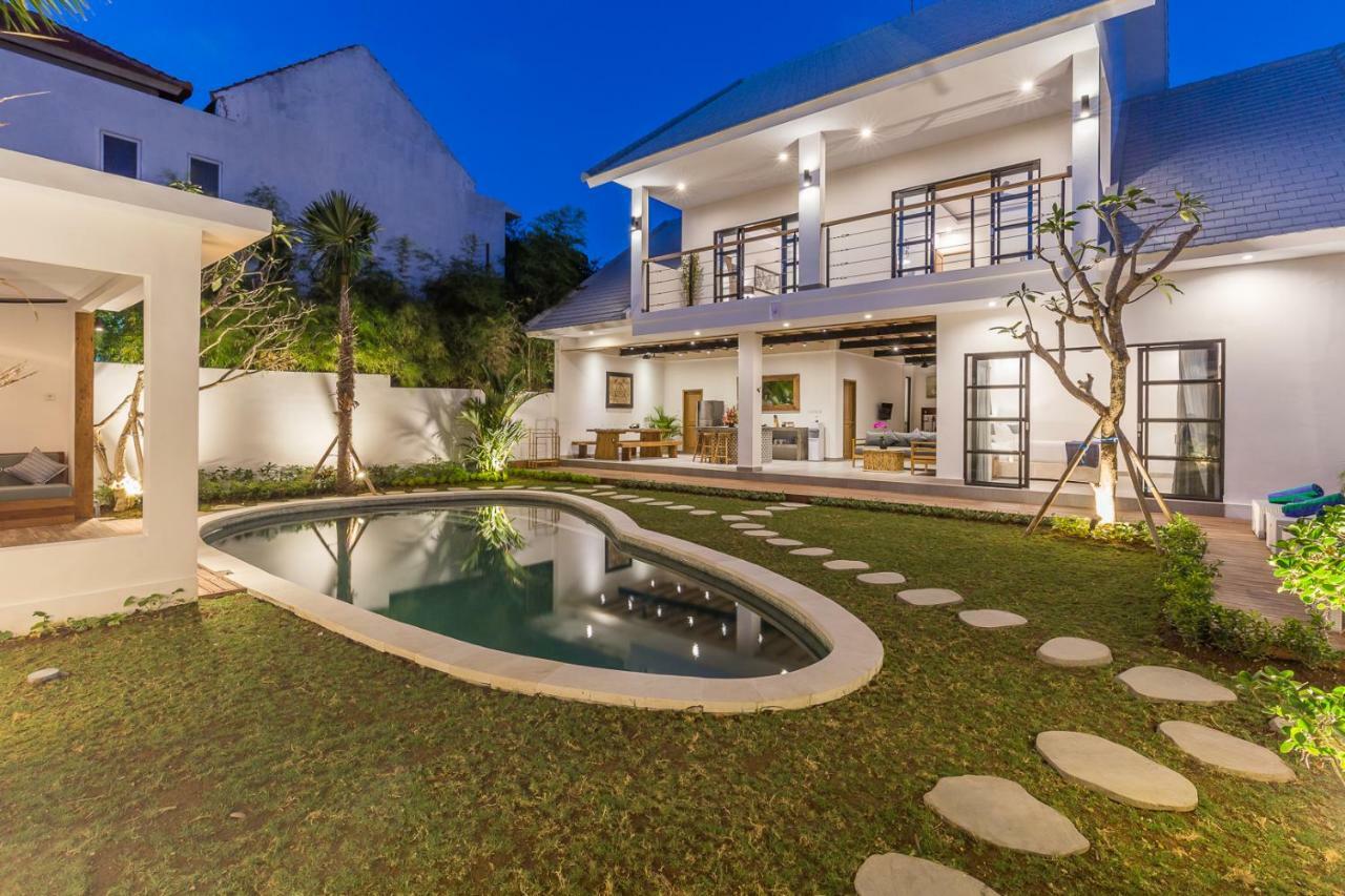 Villa Jamu Seminyak Zewnętrze zdjęcie